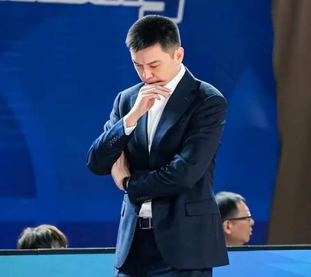 od体育官网入口-就在刚刚，26号早上！CBA传来杨鸣、徐杰和山西男篮的最新消息